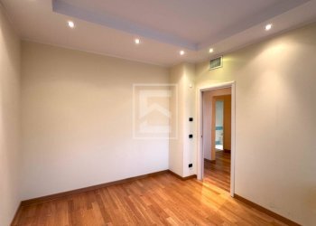 Three-room apartment via G D' Annunzio, Toscolano-Maderno - photo 11