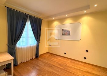 Three-room apartment via G D' Annunzio, Toscolano-Maderno - photo 12