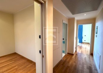 Three-room apartment via G D' Annunzio, Toscolano-Maderno - photo 13