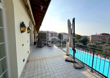 Three-room apartment via G D' Annunzio, Toscolano-Maderno - photo 18