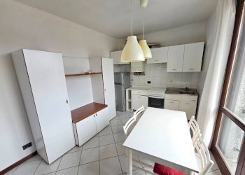 Salone - Two-room apartment via Sacro Monte, 20, Varese - photo 12