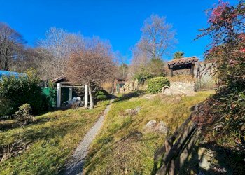 Giardino - Casa indipendente via San Paolo, Cadegliano-Viconago - foto 7