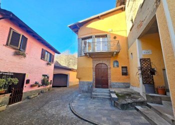 Facciata - Casa indipendente via San Paolo, Cadegliano-Viconago - foto 1
