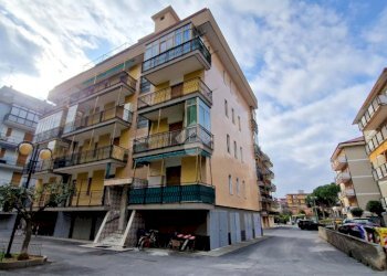 Trilocale Via Venezia, Borghetto Santo Spirito - foto 23