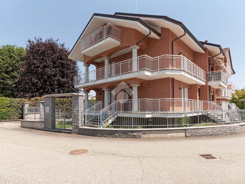 Quadrilocale Via Torino, San Francesco al Campo - foto 1