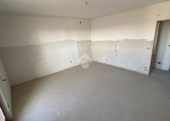 Quadrilocale Via Torino, San Francesco al Campo - foto 4