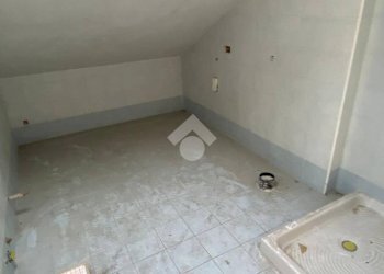 Quadrilocale Via Torino, San Francesco al Campo - foto 12