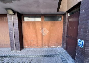 Box Via Mario Greppi, Abbiategrasso - photo 1