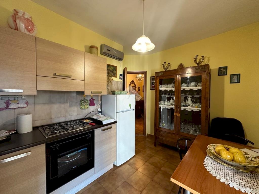 Three-room apartment Via Don Ferraro, Roccavignale - photo 1