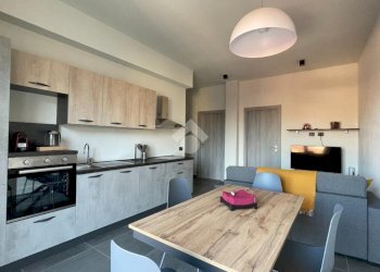 Three-room apartment Via Aurelio Robino, Canelli - photo 1