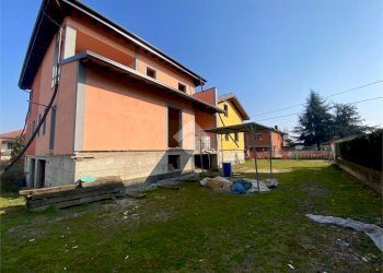 Porzione di casa Via Capitini, Sale - foto 2