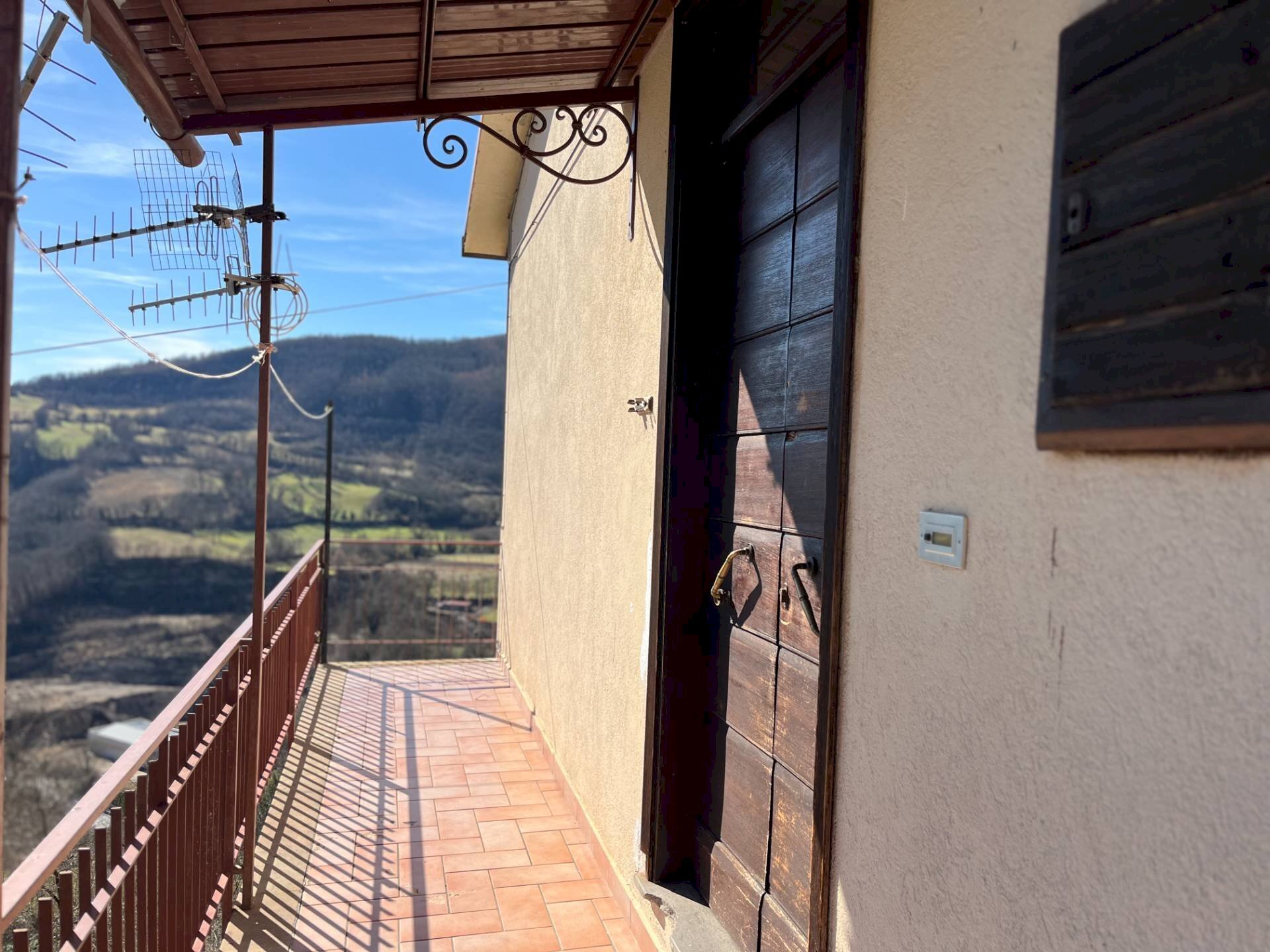 Trilocale Sellano - foto 2