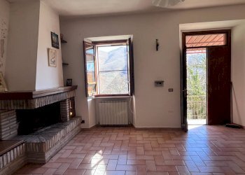 Trilocale Sellano - foto 7