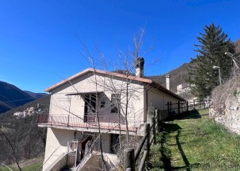 Trilocale Sellano - foto 24