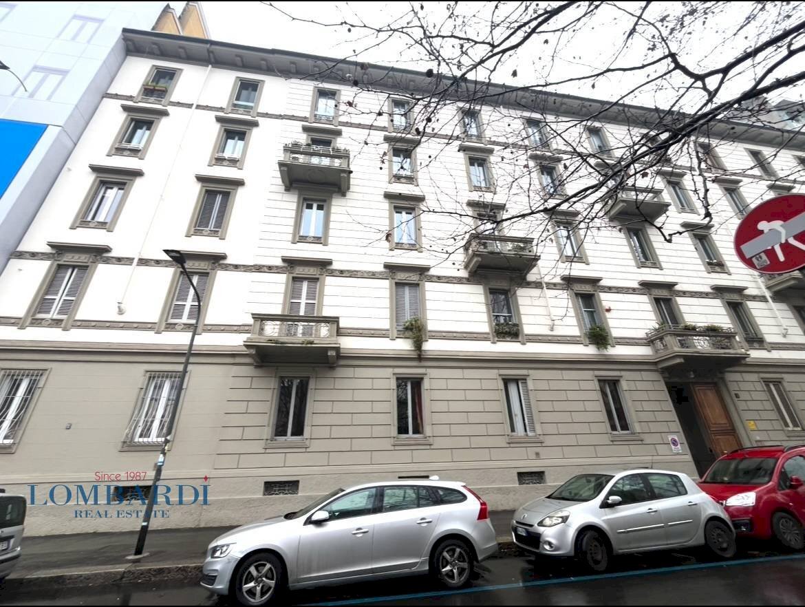 Two-room apartment Viale Francesco Crispi, Milano - photo 1