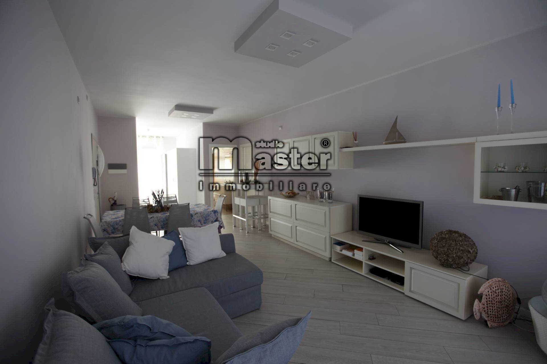 Four-room apartment piazza aurora, Jesolo - photo 1