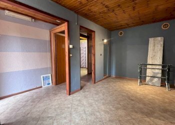 Stanza non arredata - Negozio via Monfol, 14, Sauze d'Oulx - foto 4