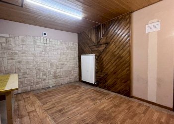 Stanza non arredata - Negozio via Monfol, 14, Sauze d'Oulx - foto 15