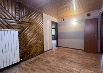 Interno palazzo - Negozio via Monfol, 14, Sauze d'Oulx - foto 17