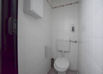 Bagno - Negozio via Torino, 47, Mondovì - foto 12