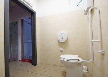 Bagno - Negozio via Torino, 47, Mondovì - foto 22