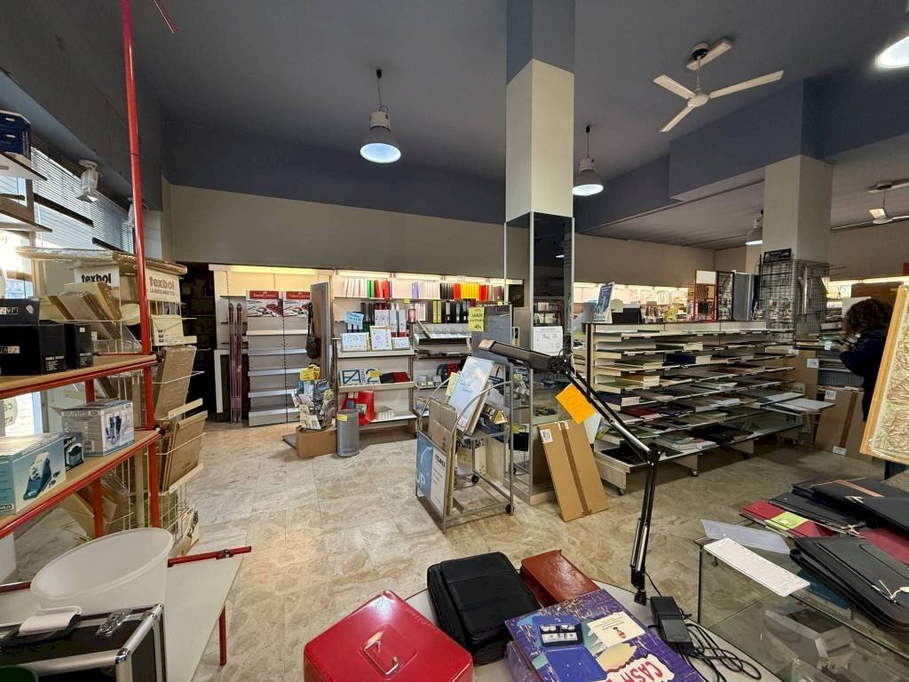 Interno non residenziale - Shop viale Giuseppe Garibaldi, 41, Carmagnola - photo 3