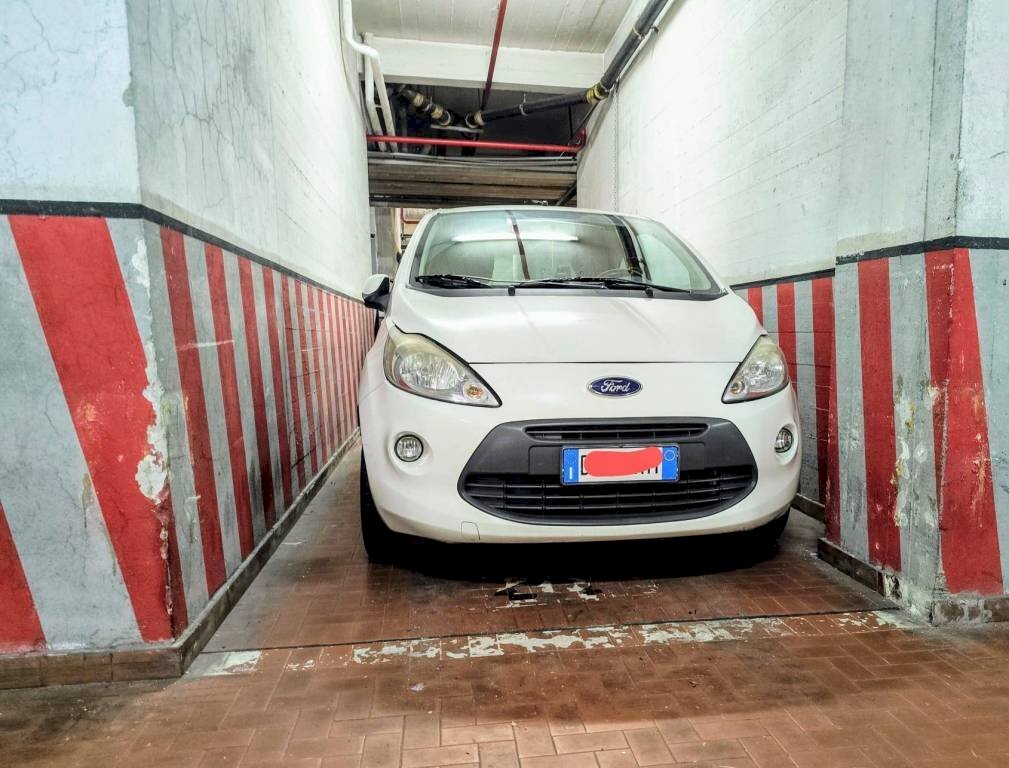 Box auto - Box via Antonio Cantore, 8g, Genova (zona Sampierdarena) - foto 2