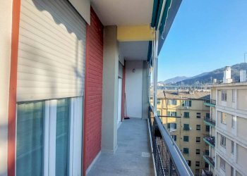 Balcone - Bilocale via Carlo Orgiero, Genova (zona Sampierdarena) - foto 2