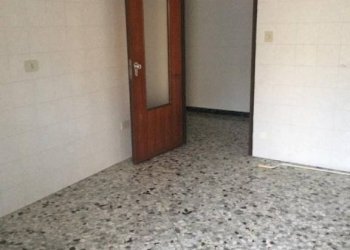 Stanza non arredata - Quadrilocale Alessandria - foto 3