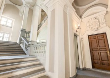 Interno palazzo - Quadrilocale piazza Savoia, 7, Torino (zona Centro) - foto 14