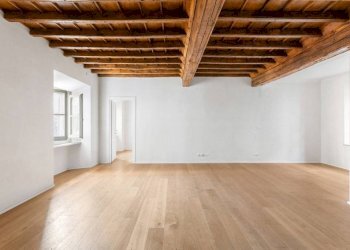 Stanza non arredata - Quadrilocale piazza Savoia, 7, Torino (zona Centro) - foto 5