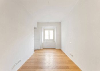 Stanza non arredata - Quadrilocale piazza Savoia, 7, Torino (zona Centro) - foto 6