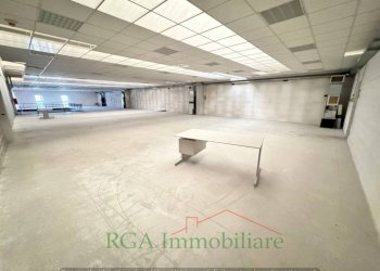 Interno non residenziale - Capannone strada Provinciale Cremasca, Bergamo - foto 10