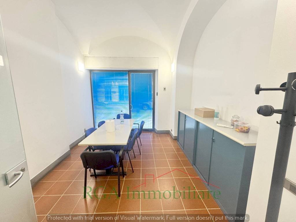 Stanza arredata - Negozio via Jacopo Palma il Vecchio, Bergamo - foto 1