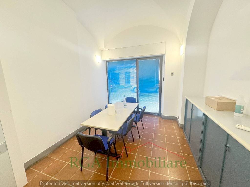 Stanza arredata - Negozio via Jacopo Palma il Vecchio, Bergamo - foto 2