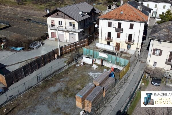 Locale Commerciale Reg. Le Crou, Aosta - foto 2