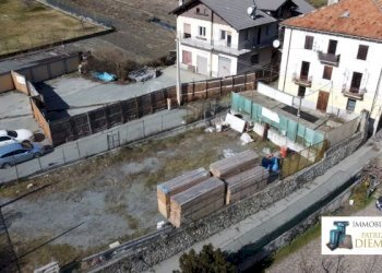 Locale Commerciale Reg. Le Crou, Aosta - foto 3