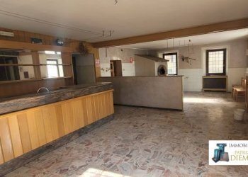 Locale Commerciale Reg. Le Crou, Aosta - foto 6