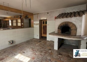 Locale Commerciale Reg. Le Crou, Aosta - foto 7