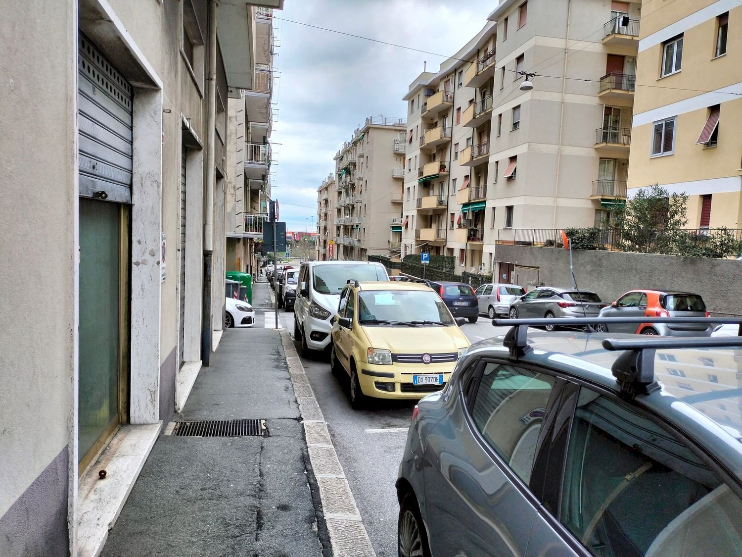 Magazzino via Taggia, Genova (zona Prà) - foto 2