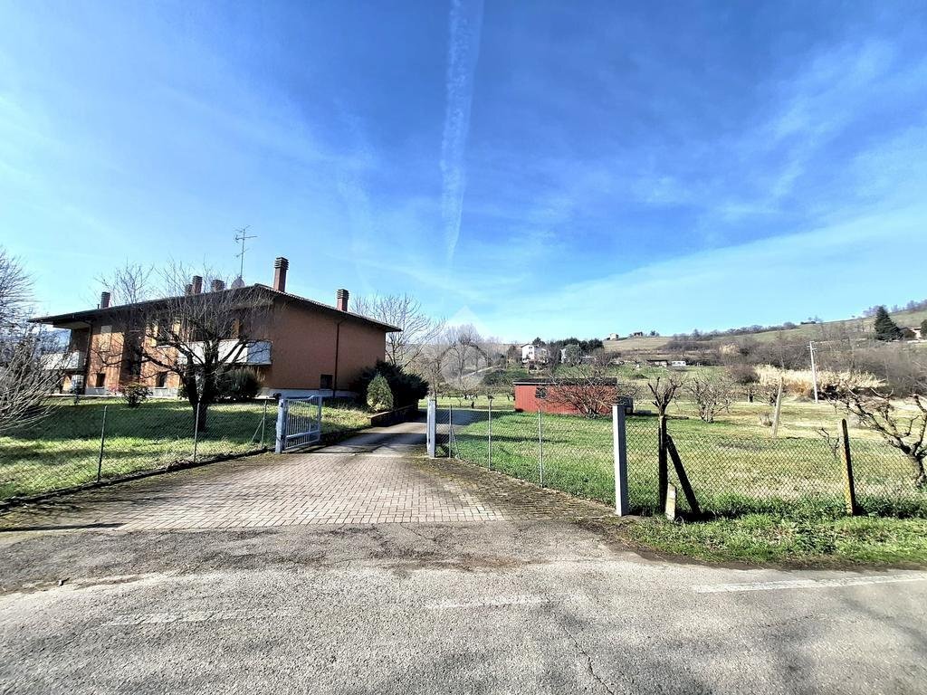 Portion of a house Via Ca' Agostini, Valsamoggia (neighborhood Torrazzi) - photo 3