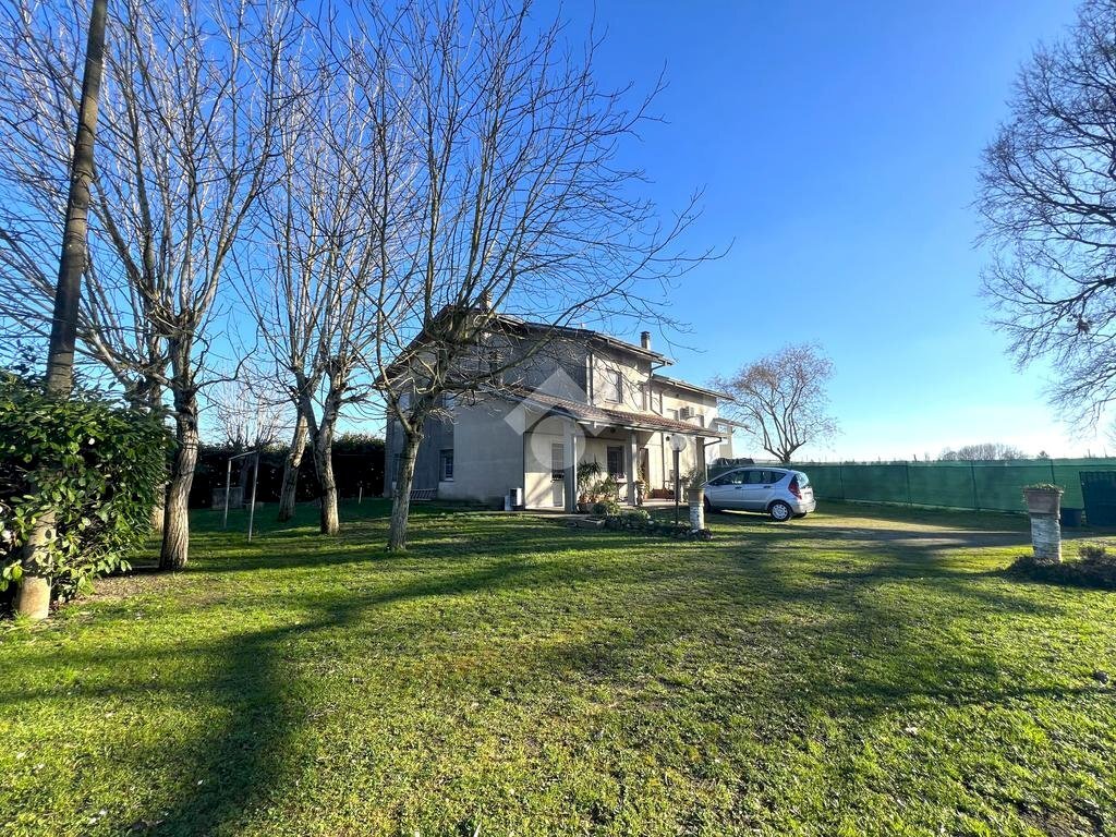 Casa semi indipendente Via massara, Mirandola - foto 2