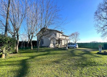 Casa semi indipendente Via massara, Mirandola - foto 2