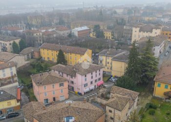 Three-room apartment Via XX Settembre, Langhirano - photo 1
