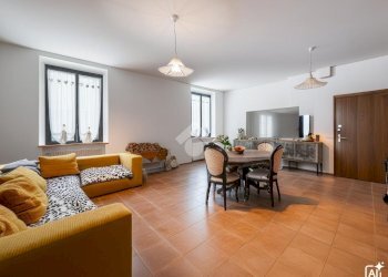 Three-room apartment Via XX Settembre, Langhirano - photo 11