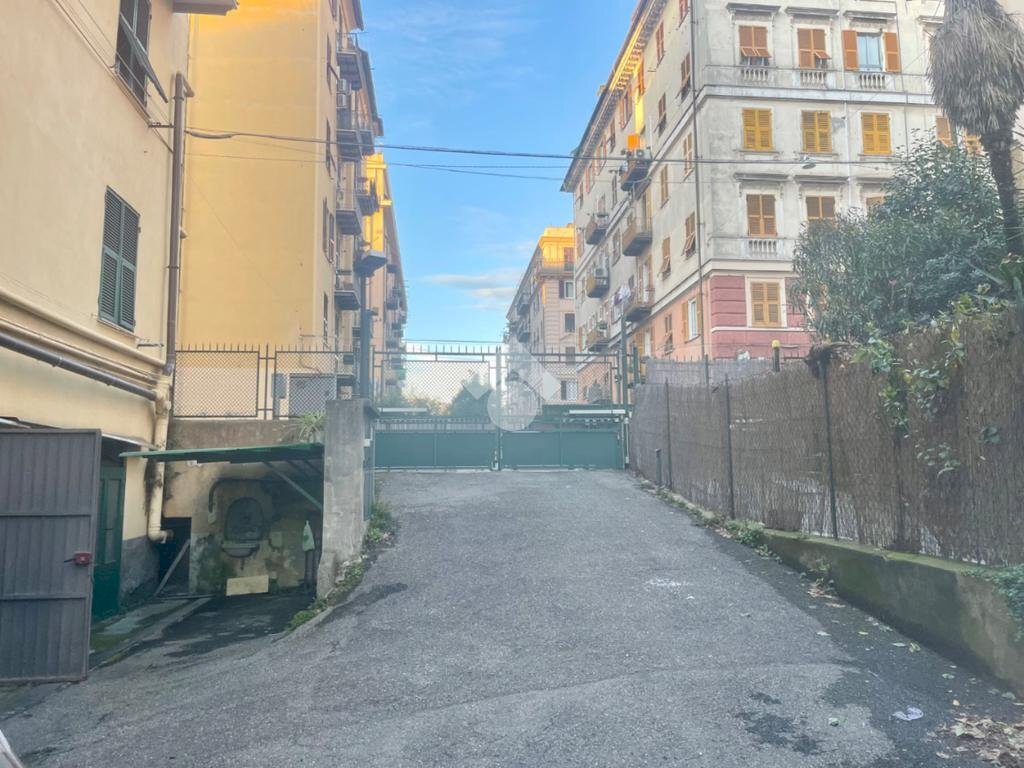 Box Via Giovanni Tommaso Invrea, Genova (neighborhood Foce) - photo 3