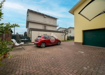 Villa Villa indipendente poss. bilocale pt. Via del donatore di sangue, Torrile (zona Paradigna) - foto 8