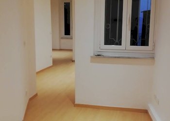 Trilocale VIA PIETRO GIURIA, Savona (zona Centro storico) - foto 6