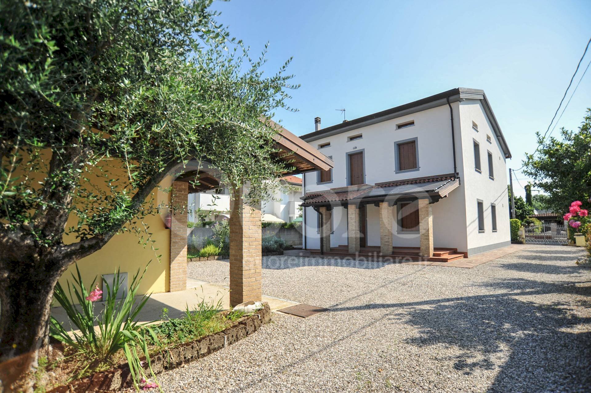 Villa via longarone, Udine (zona Cussignacco) - foto 1