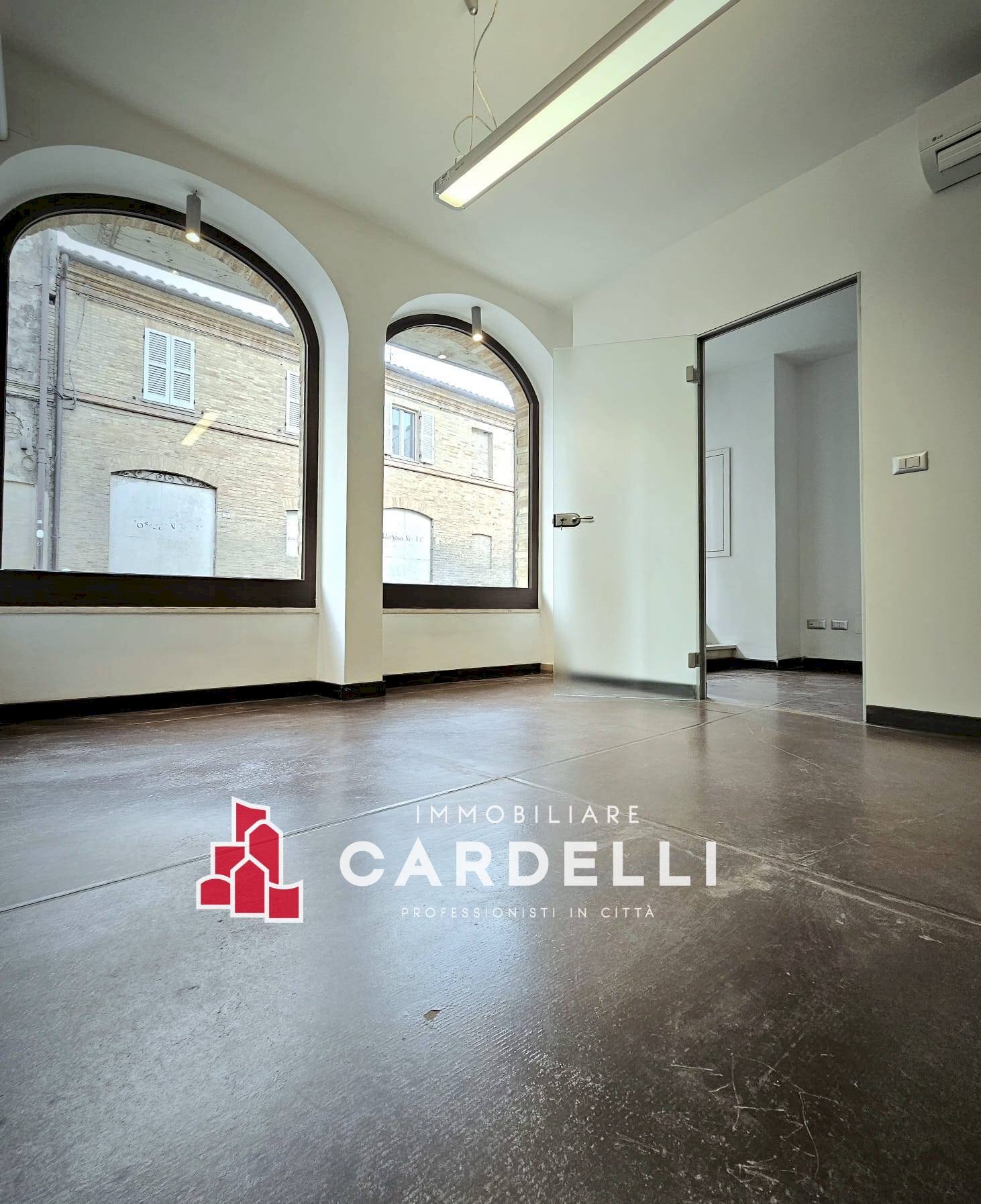 Locale Commerciale c.so garibaldi, Porto San Giorgio - foto 3